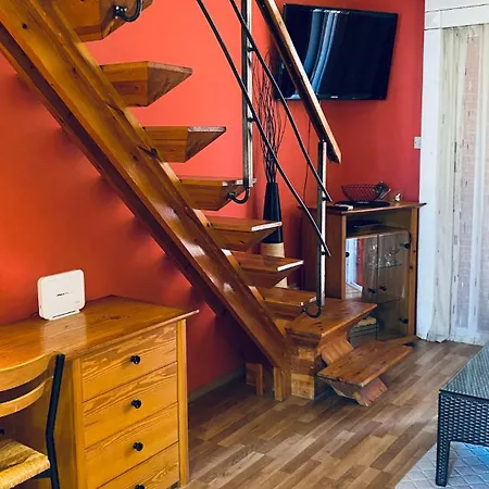 Loft Duplex Galatex 1 Min To *